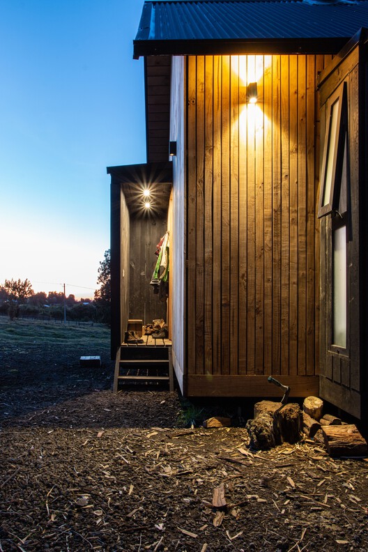Little House / Felipe Valdivia Little House / Felipe Valdivia - Exterior Photography, Door, Windows