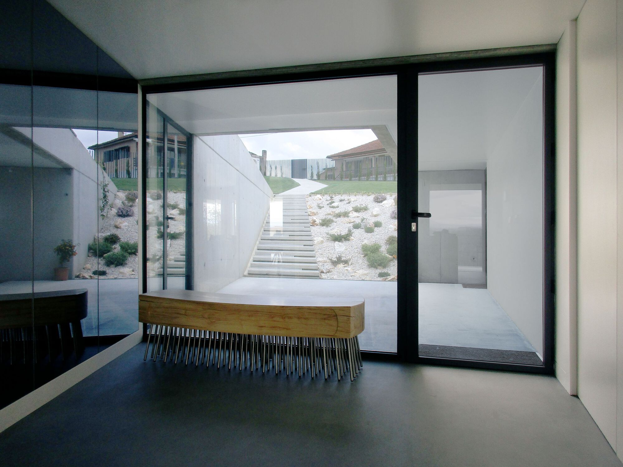 Gallery of Raw Concrete House / Utopia 11