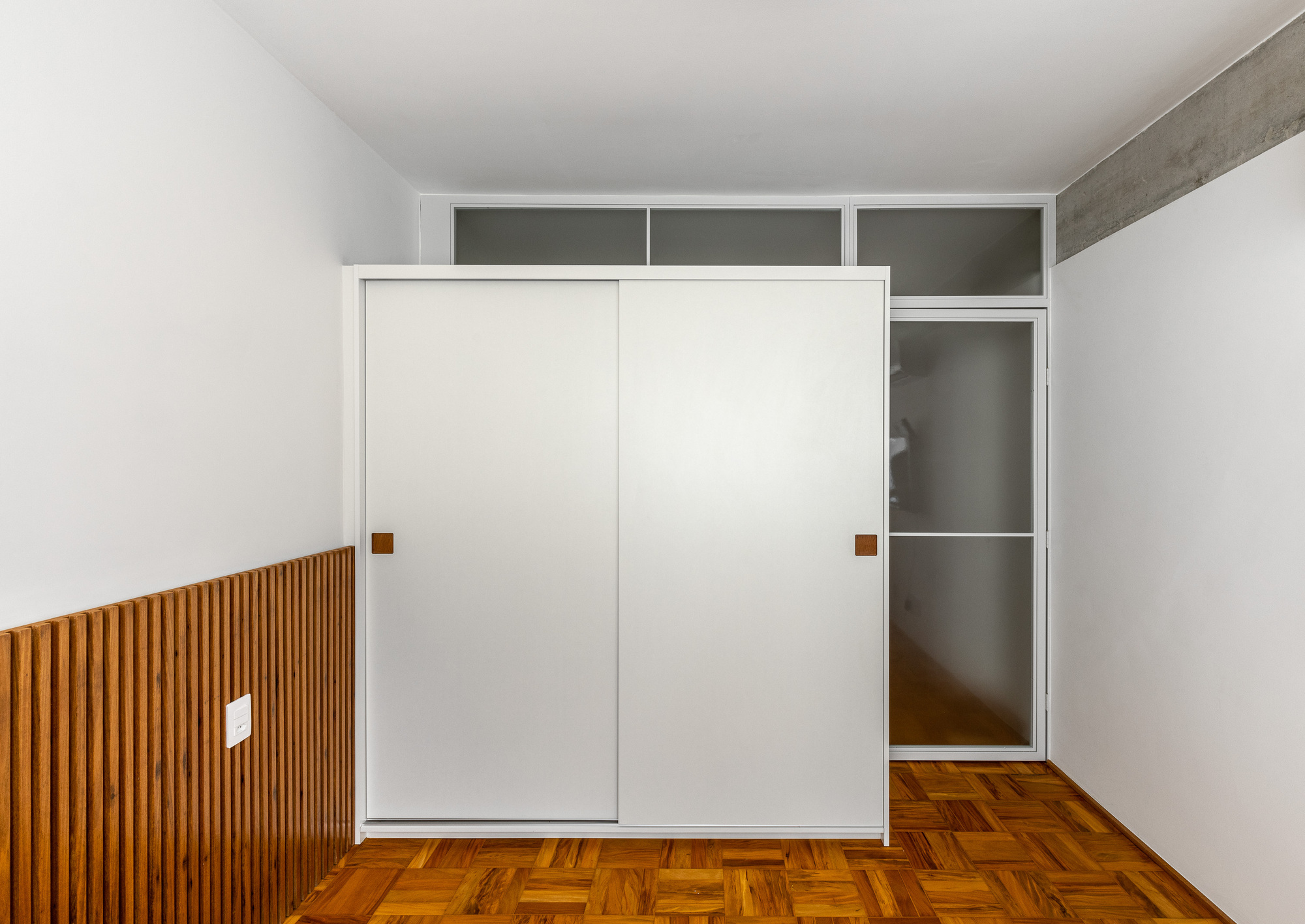 Galeria de Apartamento Haddock Lobo / Balaio Arquitetura 17