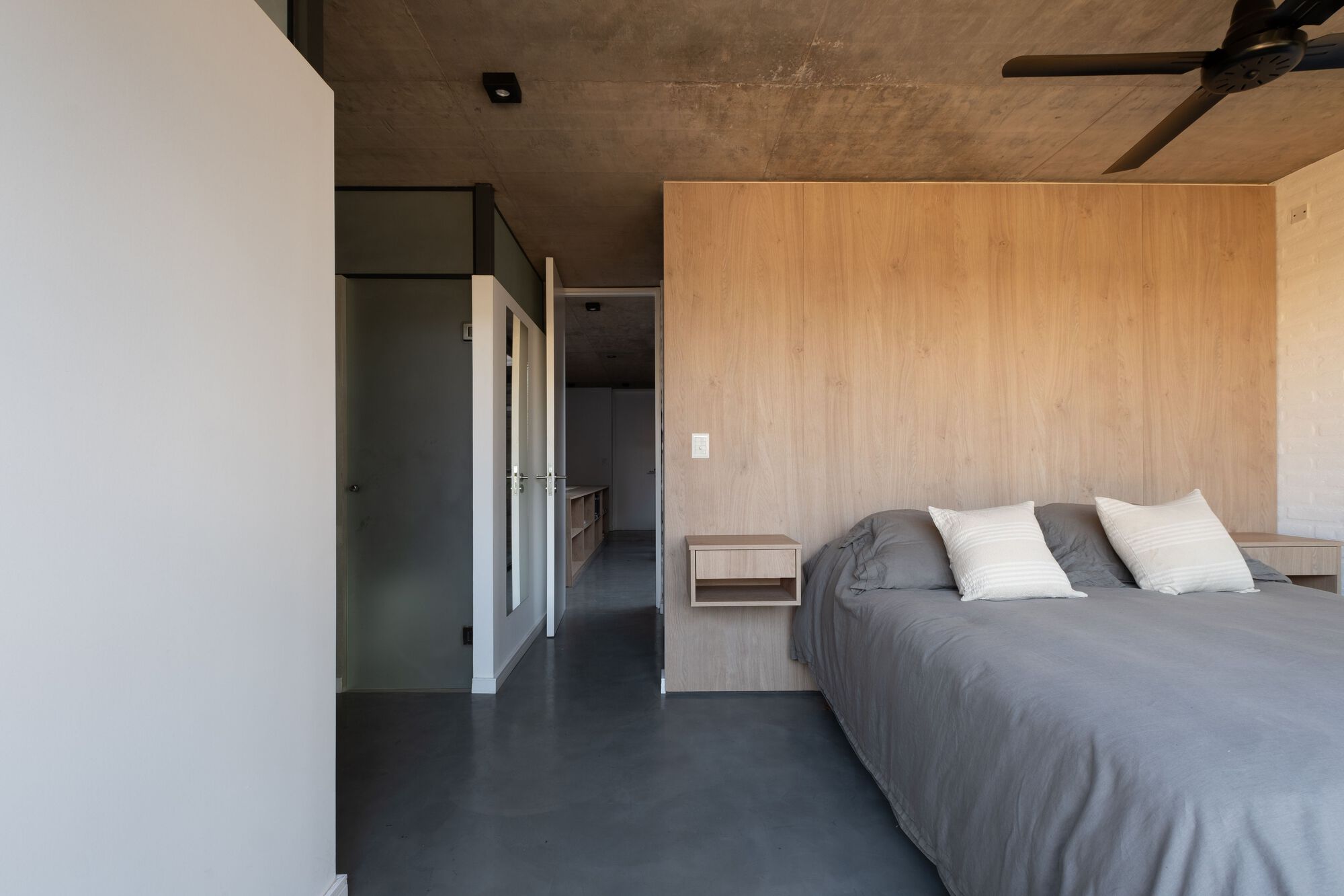 画廊 半庭院住宅模式，2x3 Triplex / Choza. Espacio de Arquitectura - 12