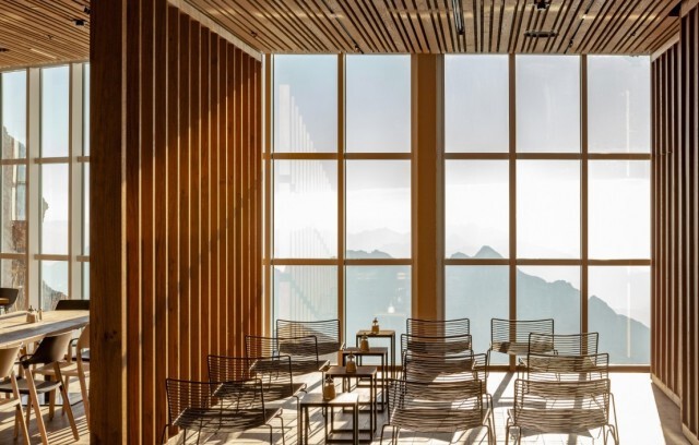 Gallery of From Frameless to Pivot: 20 Types of Windows for ...