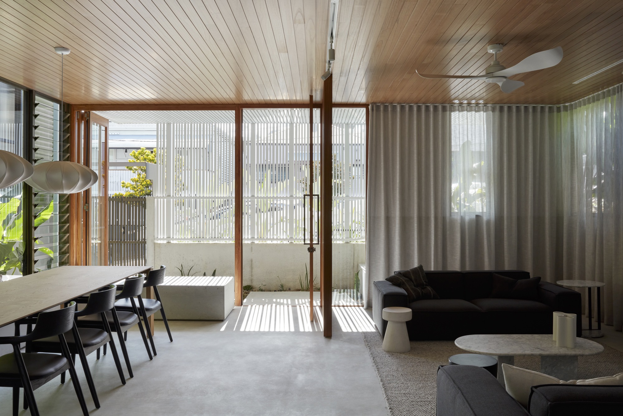 Gallery of SAOIR House / refresh*design - 9