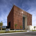 阿联酋 Anwar Gargash 外交学院 / Shape Architecture Practice + Research - 建筑图, 公共机构设施, 表皮