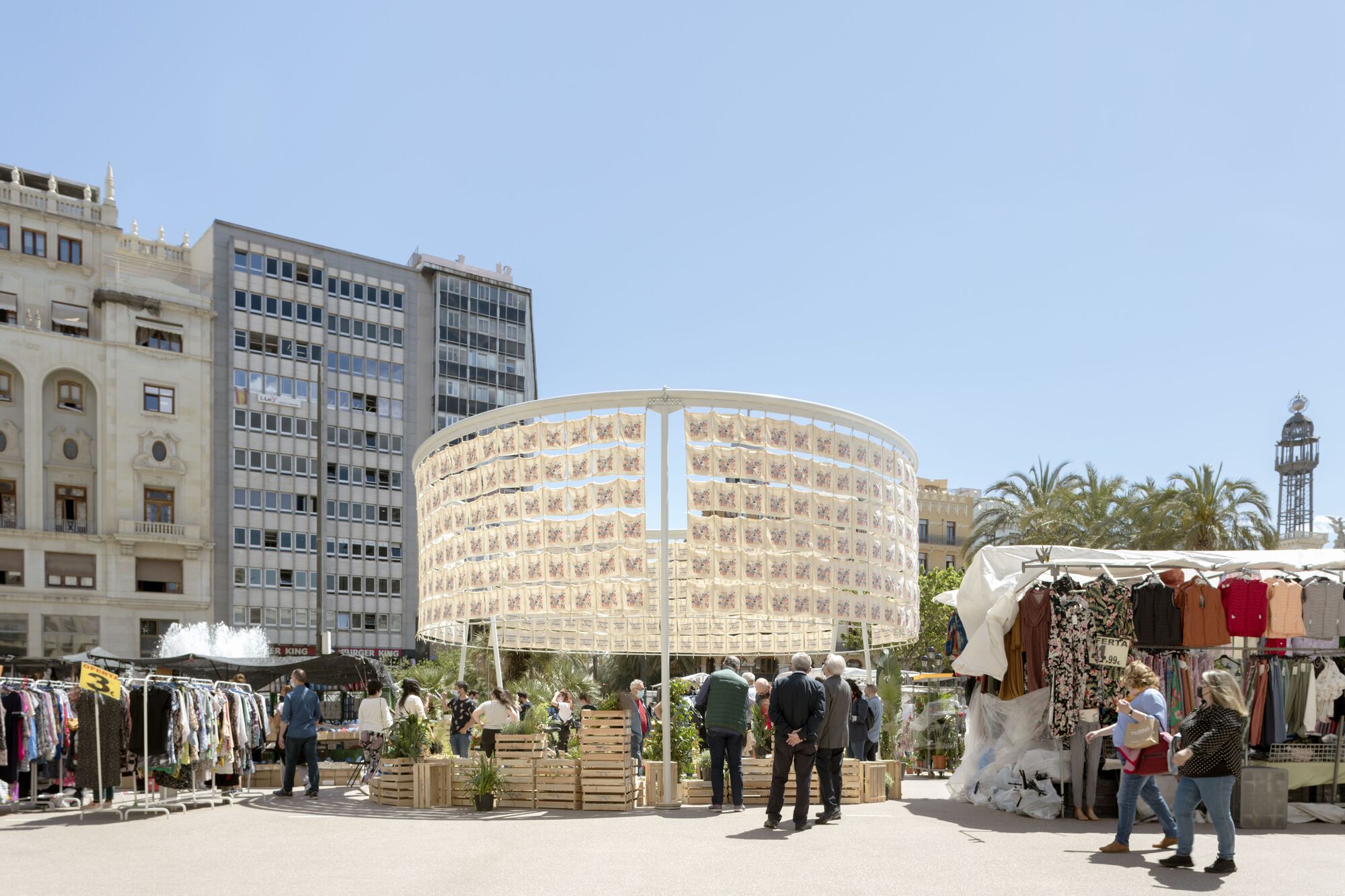 Gallery of La Valentina Installation / El fabricante de espheras 8