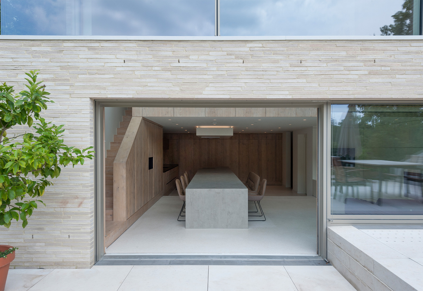 Gallery of Biophilic-Inspired Design Takes Center Stage: How Bricks ...