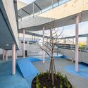 坡地与庭院，学校新游戏空间 / Además arquitectura - 室内图