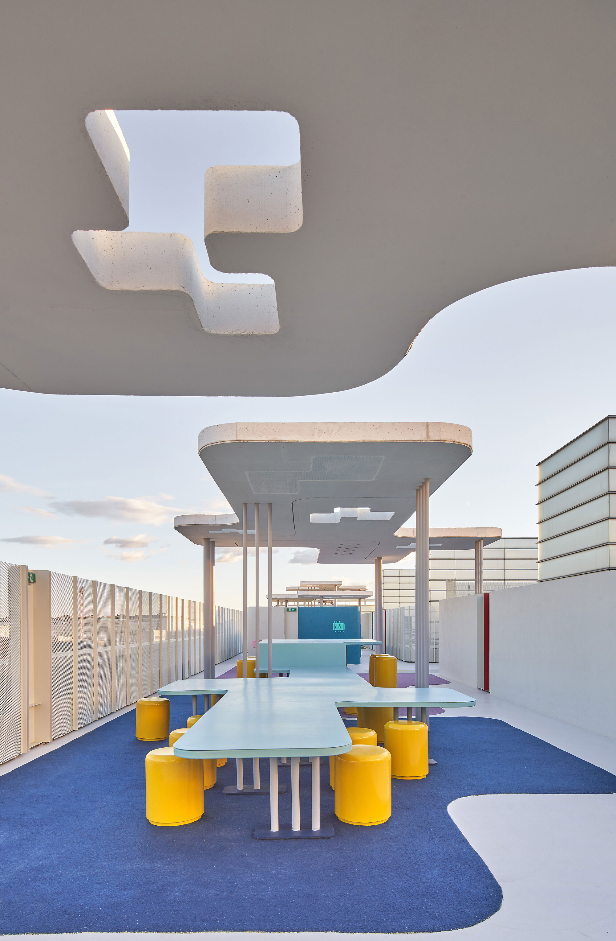 Gallery of Rooftop Garden of the O'Donnell Maternity Hospital / Padilla