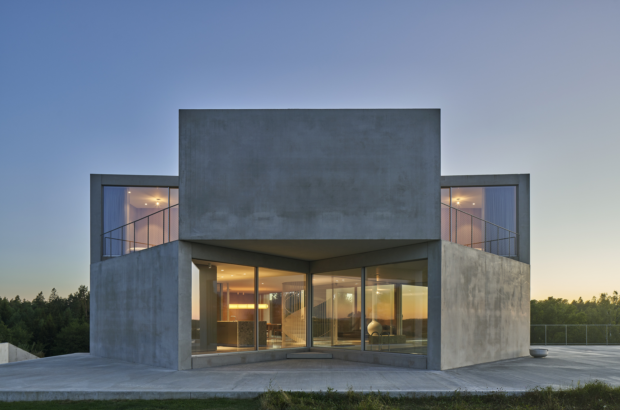 Gallery of House on a Hill / Tham & Videgård Arkitekter 5