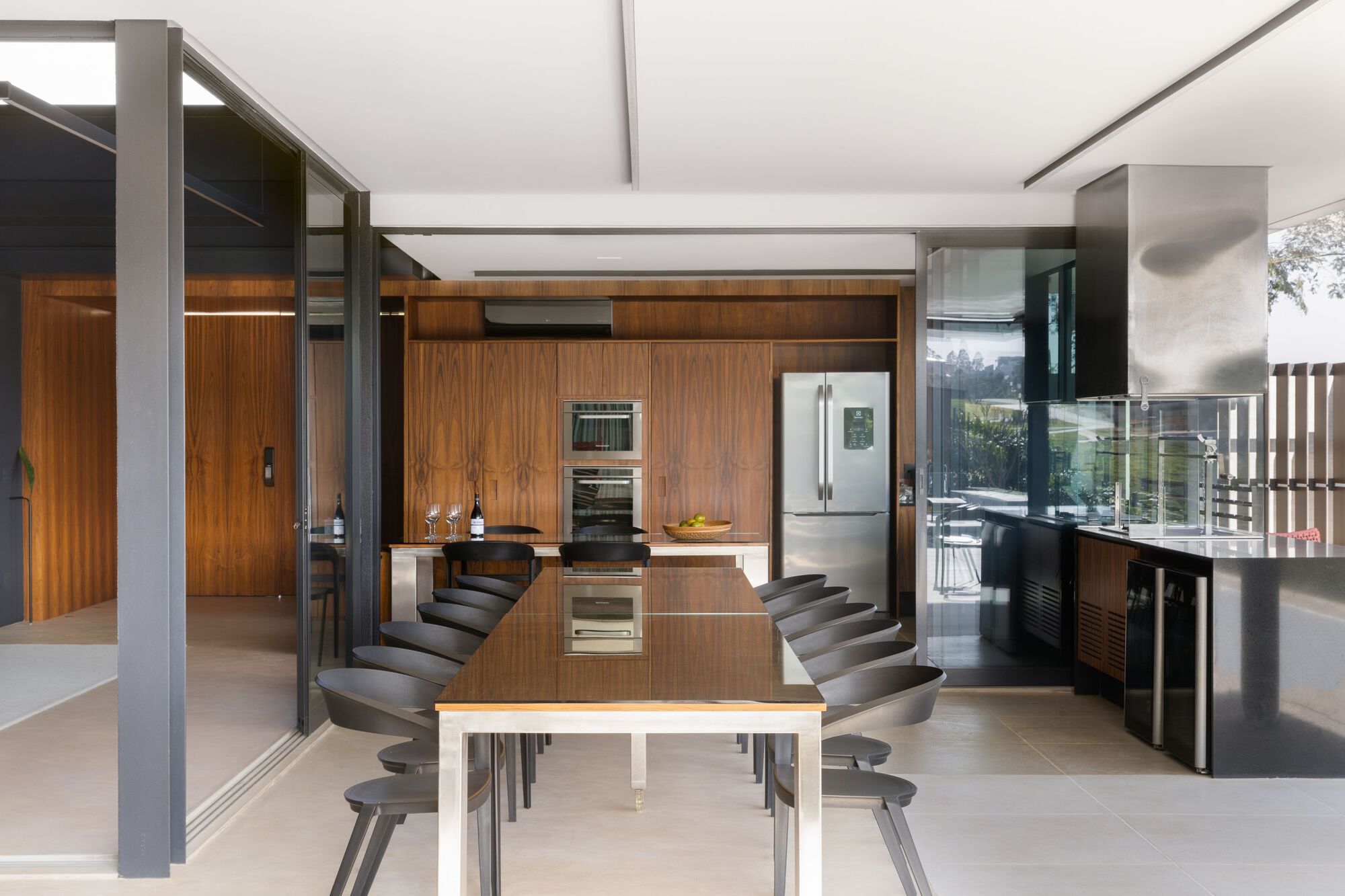 Galeria de Residência Serra / Pablo Lanza Arquitetura - 15