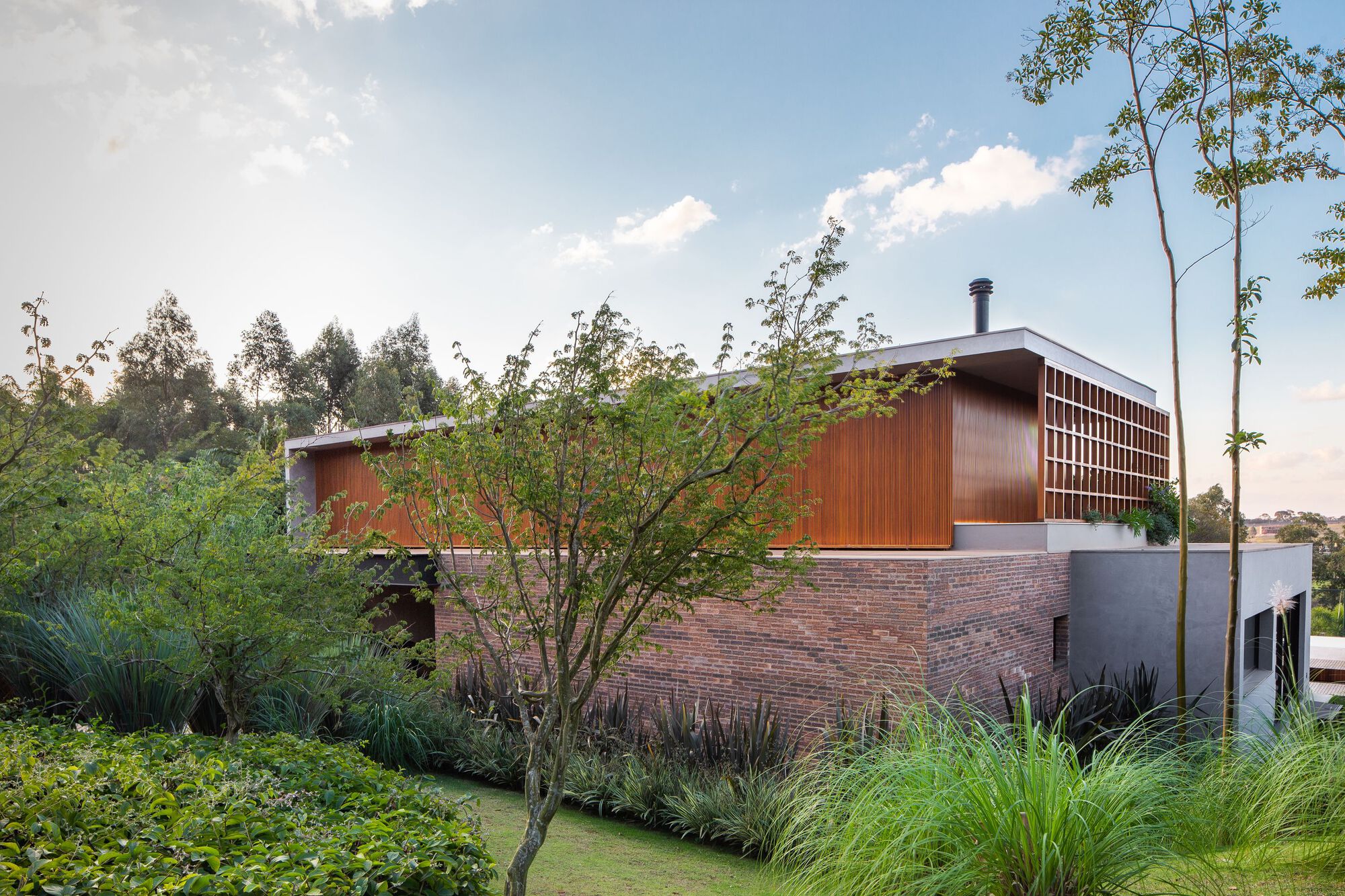 Gallery of Brauninhas House / Pablo Lanza Arquitetura - 2