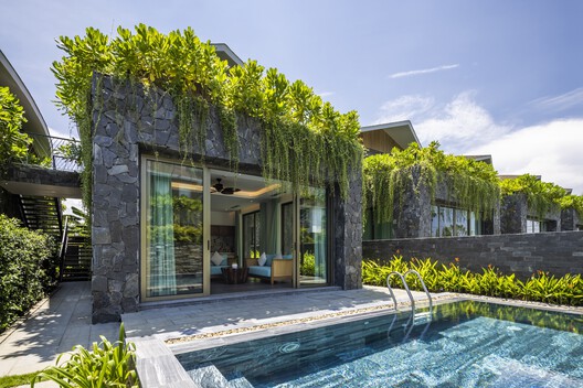 Bellerive Resort / AVA Architects - Exterior Photography, Windows, Garden, Courtyard