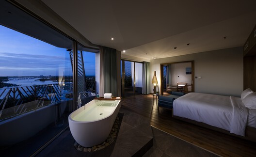 Bellerive Resort / AVA Architects - Interior Photography, Bathtub