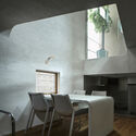 Casa de um/a Artista de Mangá Japonês/a / Tan Yamanouchi & AWGL - Fotografia de Interiores, Casas, Cadeira, Mesa