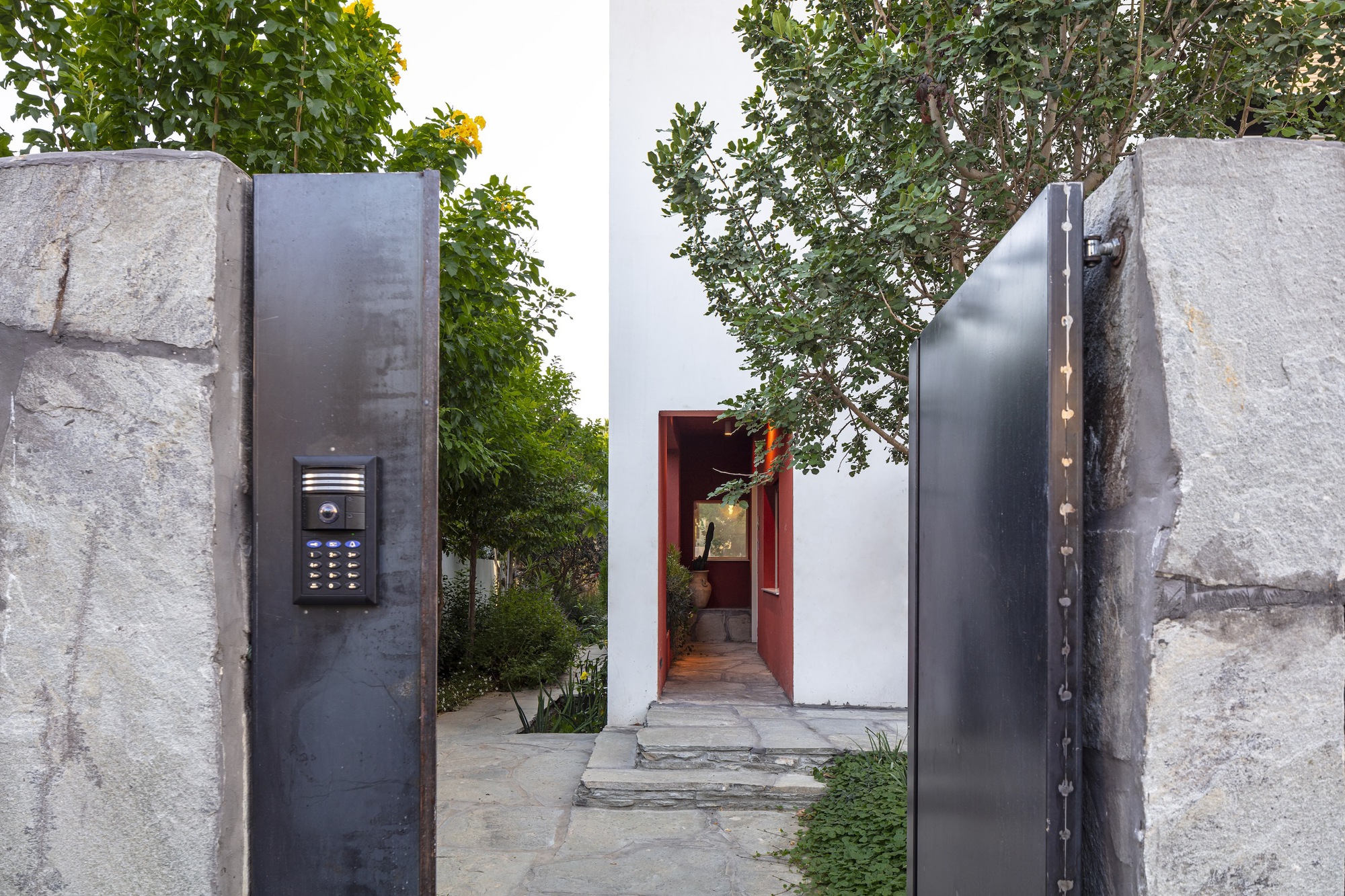 画廊 感知空间,“白盒子”住宅 / Yaniv Pardo Architects - 18