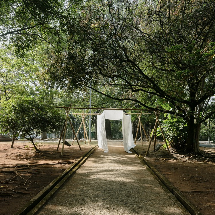 Instalação Formas de Voltar para Casa  / Estúdio Gustavo Utrabo - Mais Imagens