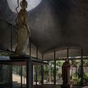 Upper Cloister in Aranya Golden Mountain / Atelier Deshaus - Interior Photography, Column
