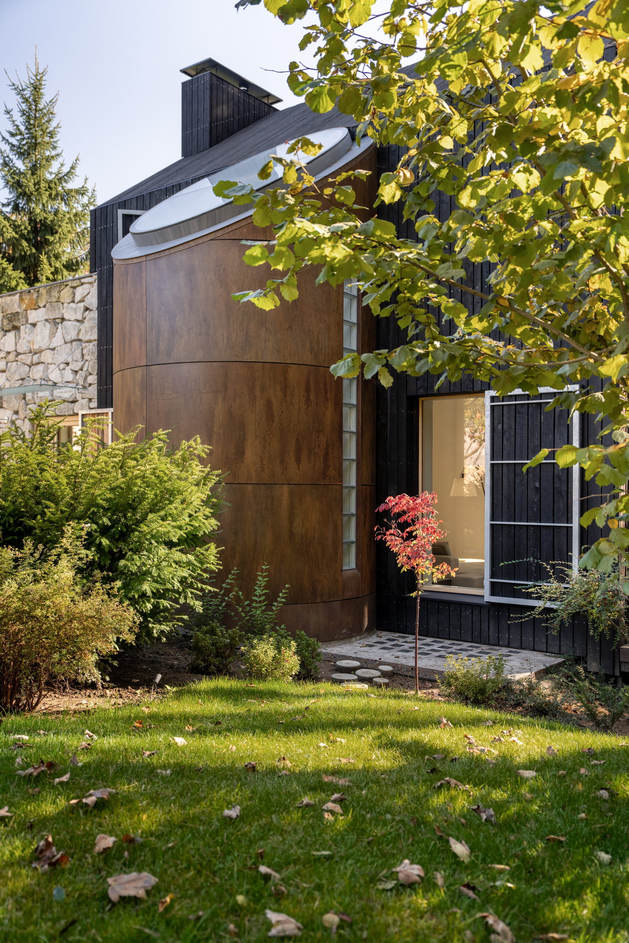 Gallery of OSLW House / replus design bureau - 16