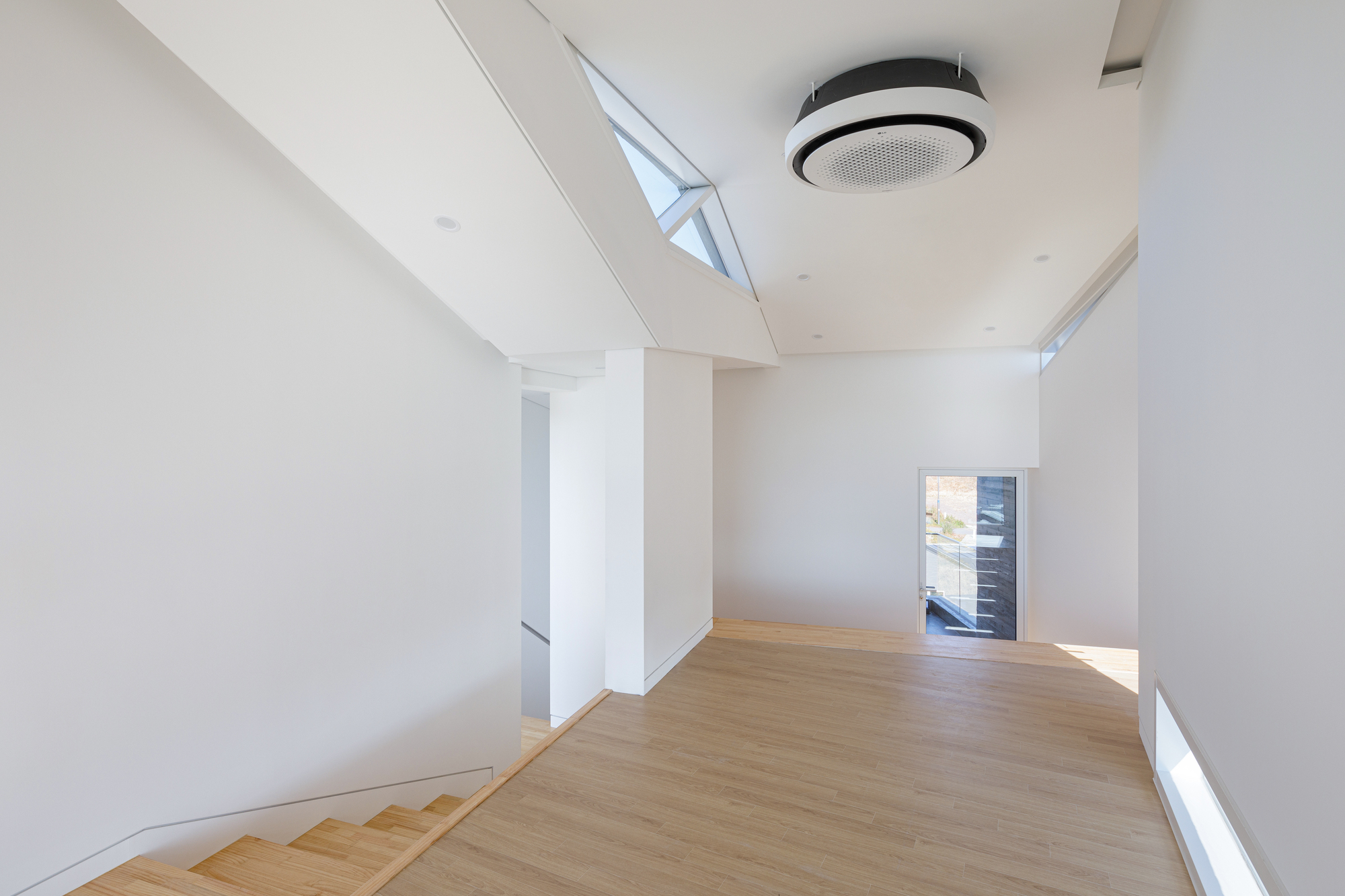 Gallery of Pacific Residence / Moon Hoon 15