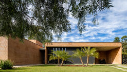 Casa MP / Taguá Arquitetura