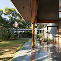 House of Canopies / STUDIO MOTLEY - Interior Photography, Houses, Courtyard, Facade
