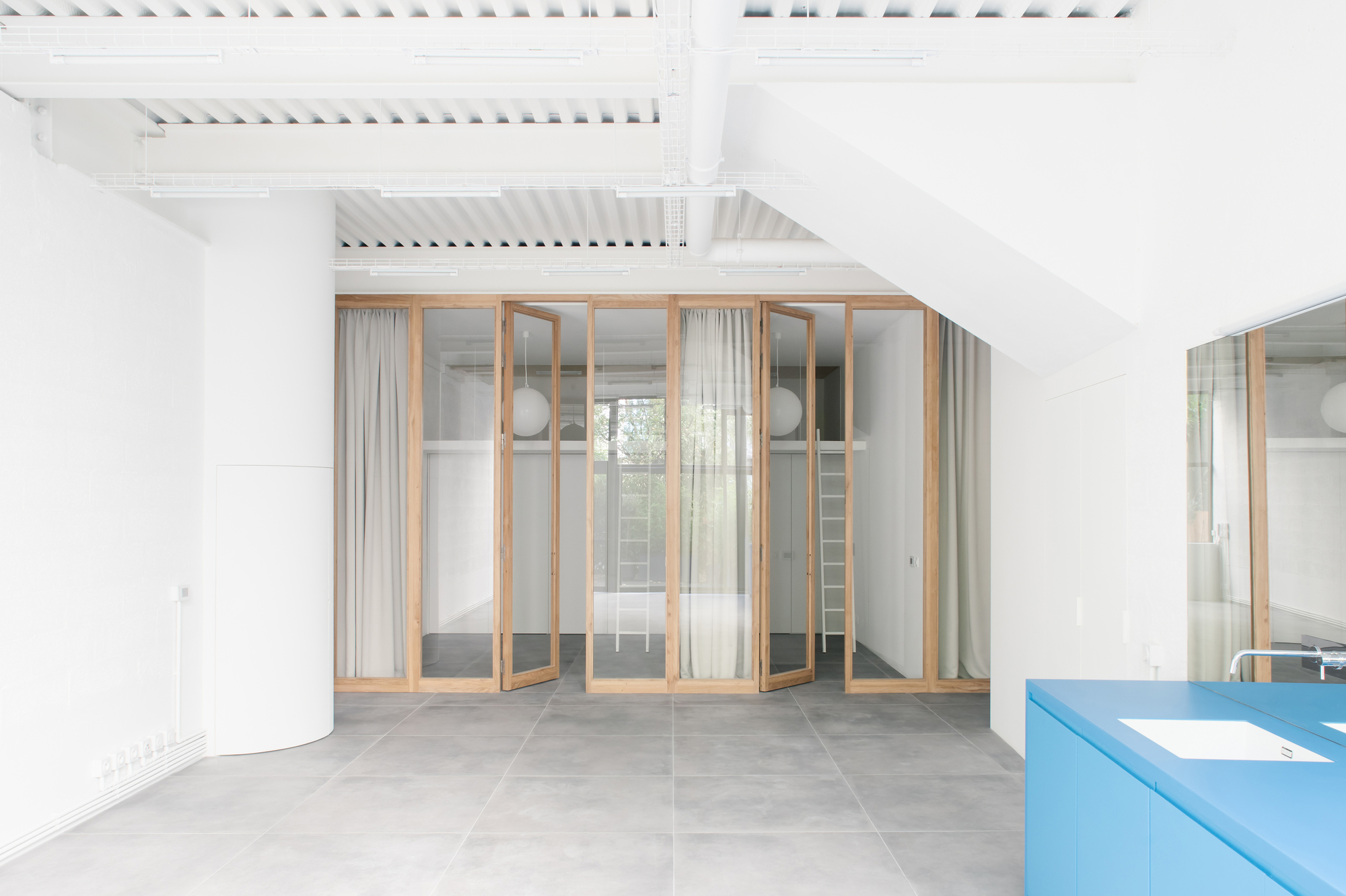 View of What Are Demountable Walls? - starcsystems.com