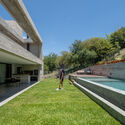 Casa en el rodeo / Pablo Senmartin - Fotografía exterior, Casas, Jardín, Fachada