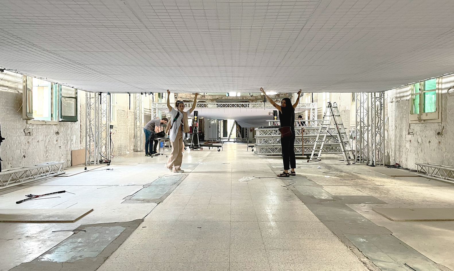 Atmospheric Design Gallery of Transforming Traditional Architecture With Atmospheric ...