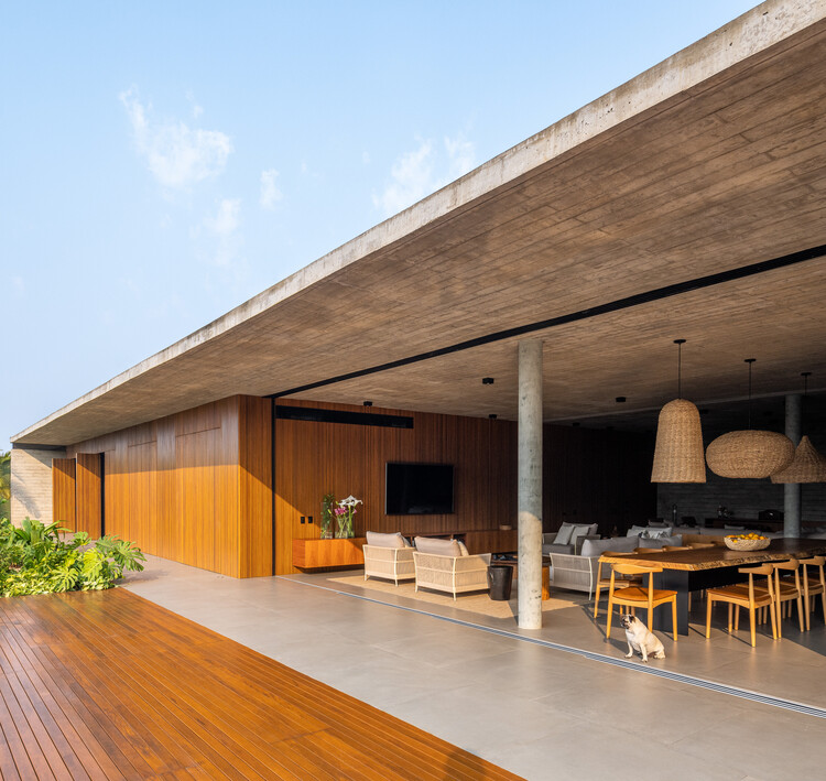 (DO NOT PUBLISH) Roni House / Piúna Arquitetura - More Images