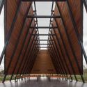 La Escondida Chapel / Apaloosa Estudio de Arquitectura y Diseño + Walter Flores Arquitecto - Interior Photography, Chapel, Beam, Facade, Arch