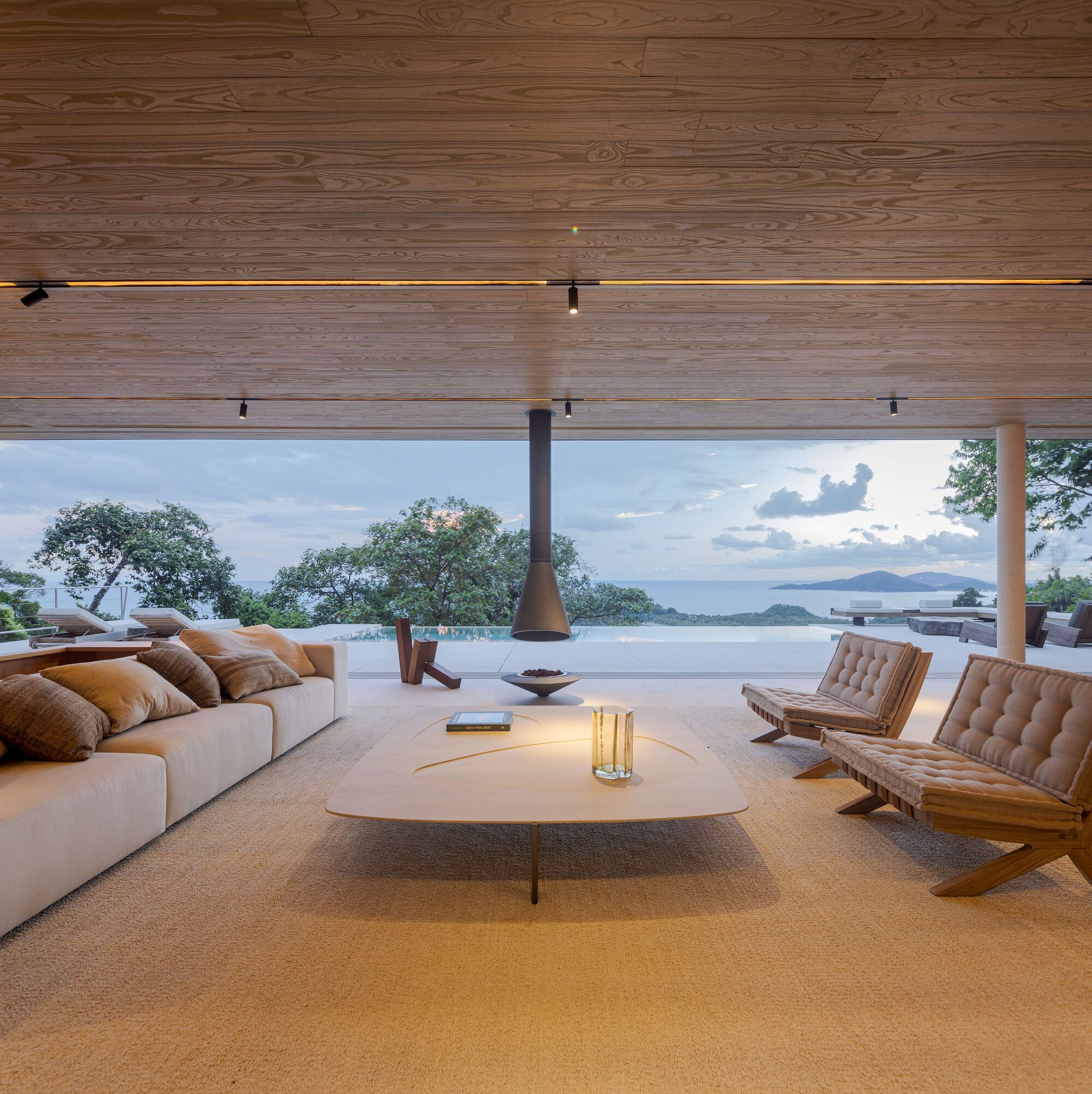 Gallery of LAB House / Studio Arthur Casas - 27