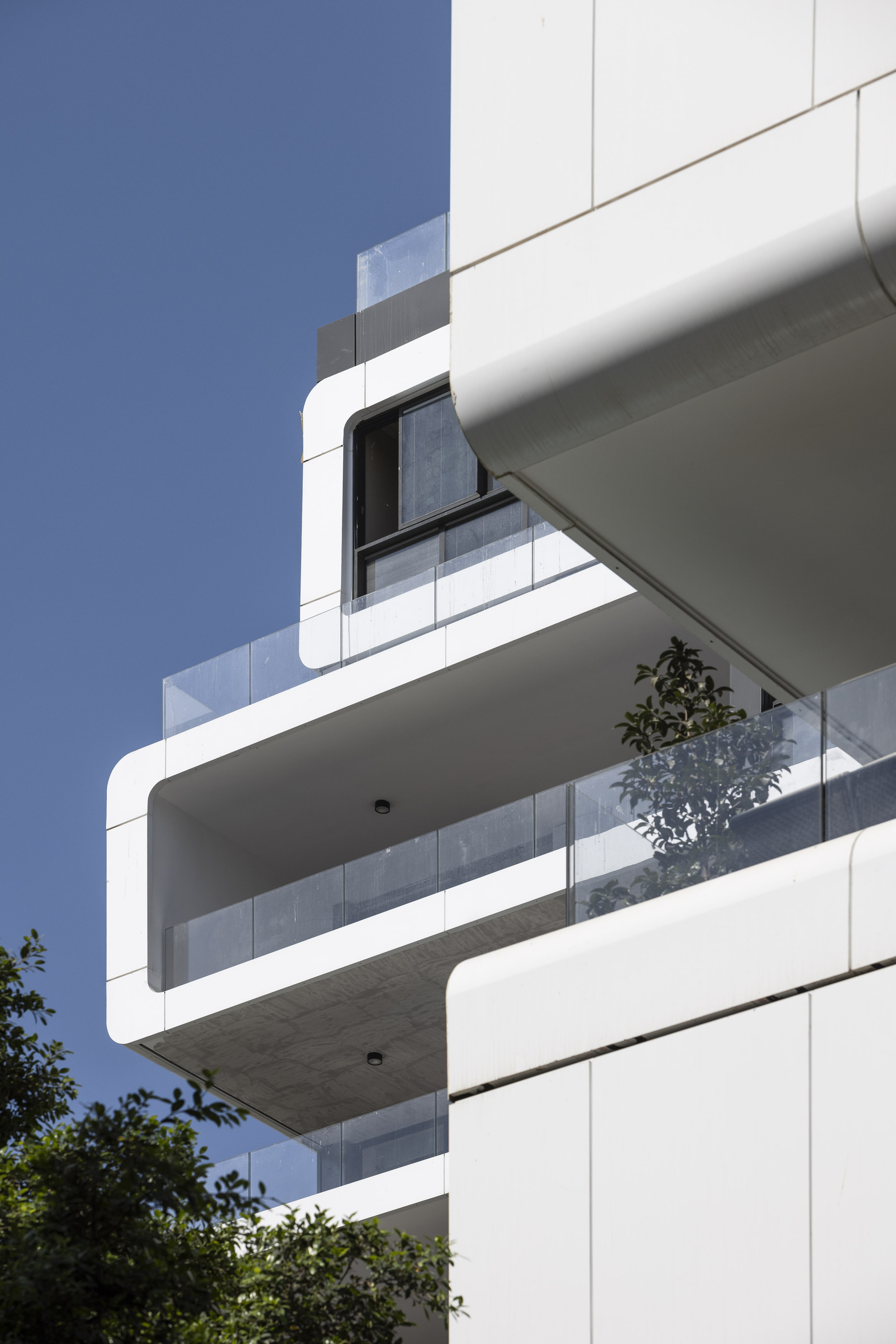 Gallery of Philharmonica Residential Building / Bar Orian Architects 8