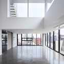 拆解与堆叠，N3315大楼 / Joh Sungwook Architects - 室内图, 商业建筑, 表皮, 门