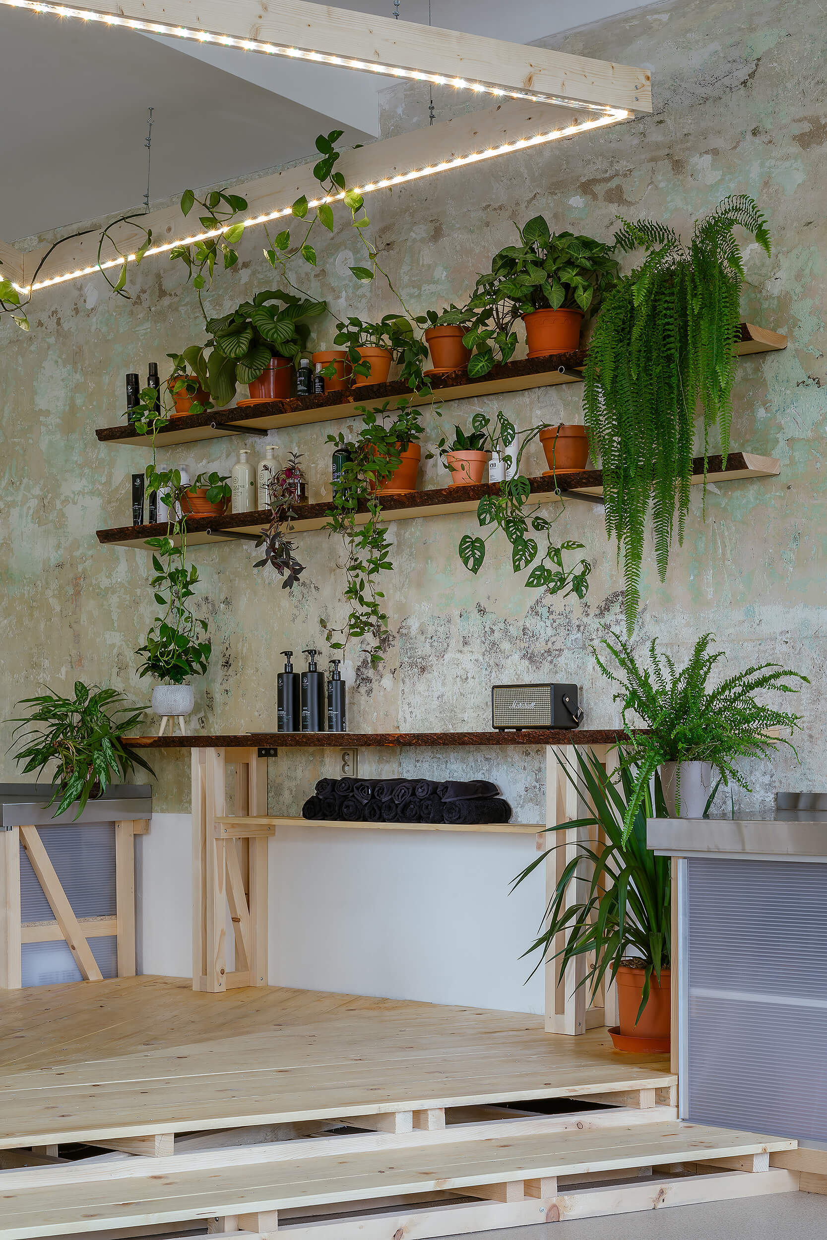 Gallery of Art & Hair Studio / studio ondrejbelica 9