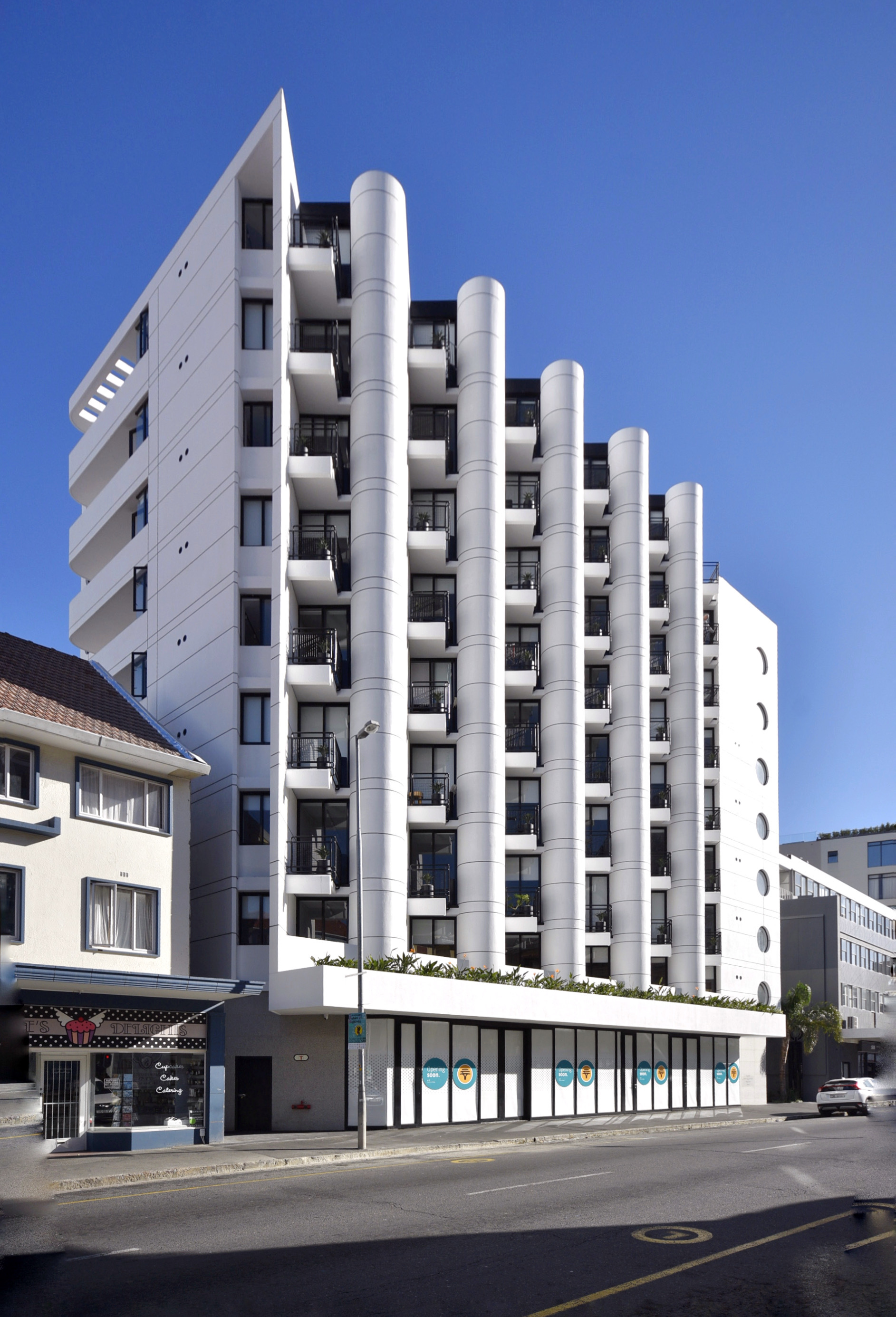 Gallery of Flamingo Holiday Apartments / Robert Silke & Partners 5