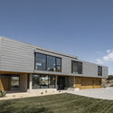 Arroyo Oak House / ANX / Aaron Neubert Architects - Exterior Photography, Residential, Facade, Door