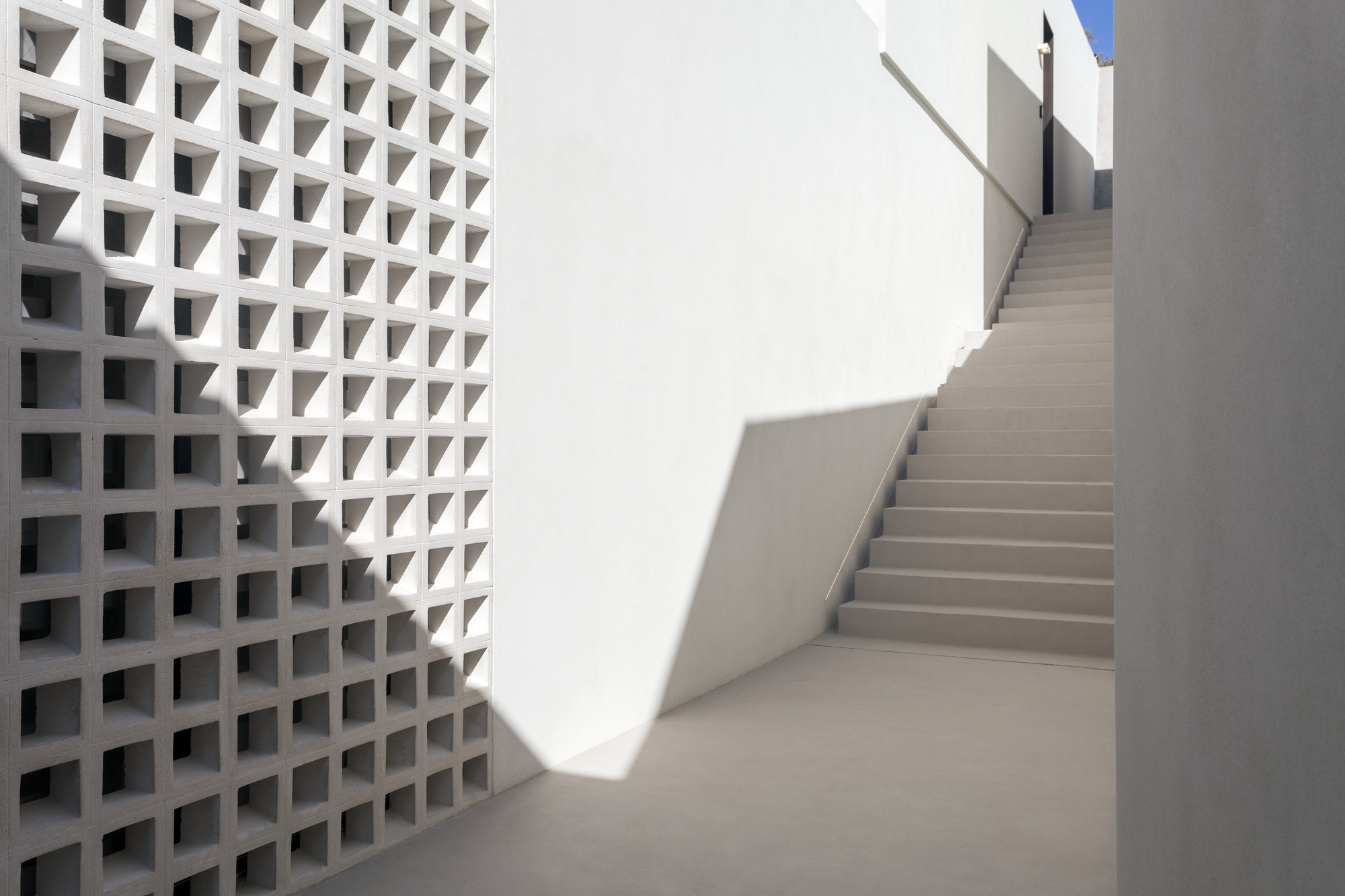 Gallery of Latypi Residence / A31 Architecture - 15