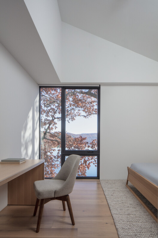 Copake Lake House / Desai Chia Architecture Copake Lake House / Desai Chia Architecture - Interior Photography, Windows, Chair