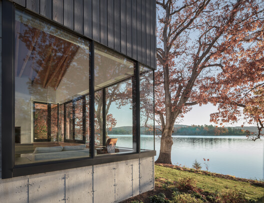 Copake Lake House / Desai Chia Architecture Copake Lake House / Desai Chia Architecture - Exterior Photography, Beam, Deck