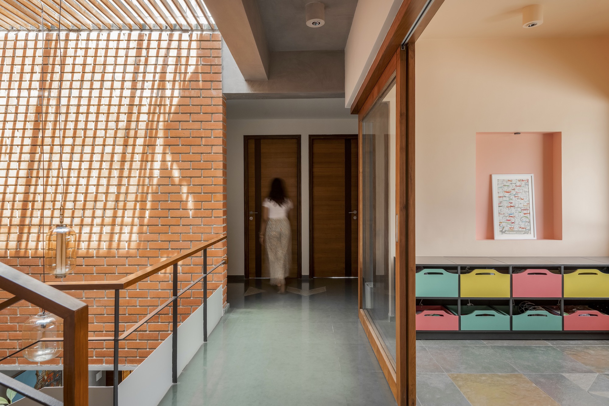 Gallery of Screen House / Kamat & Rozario Architecture 12