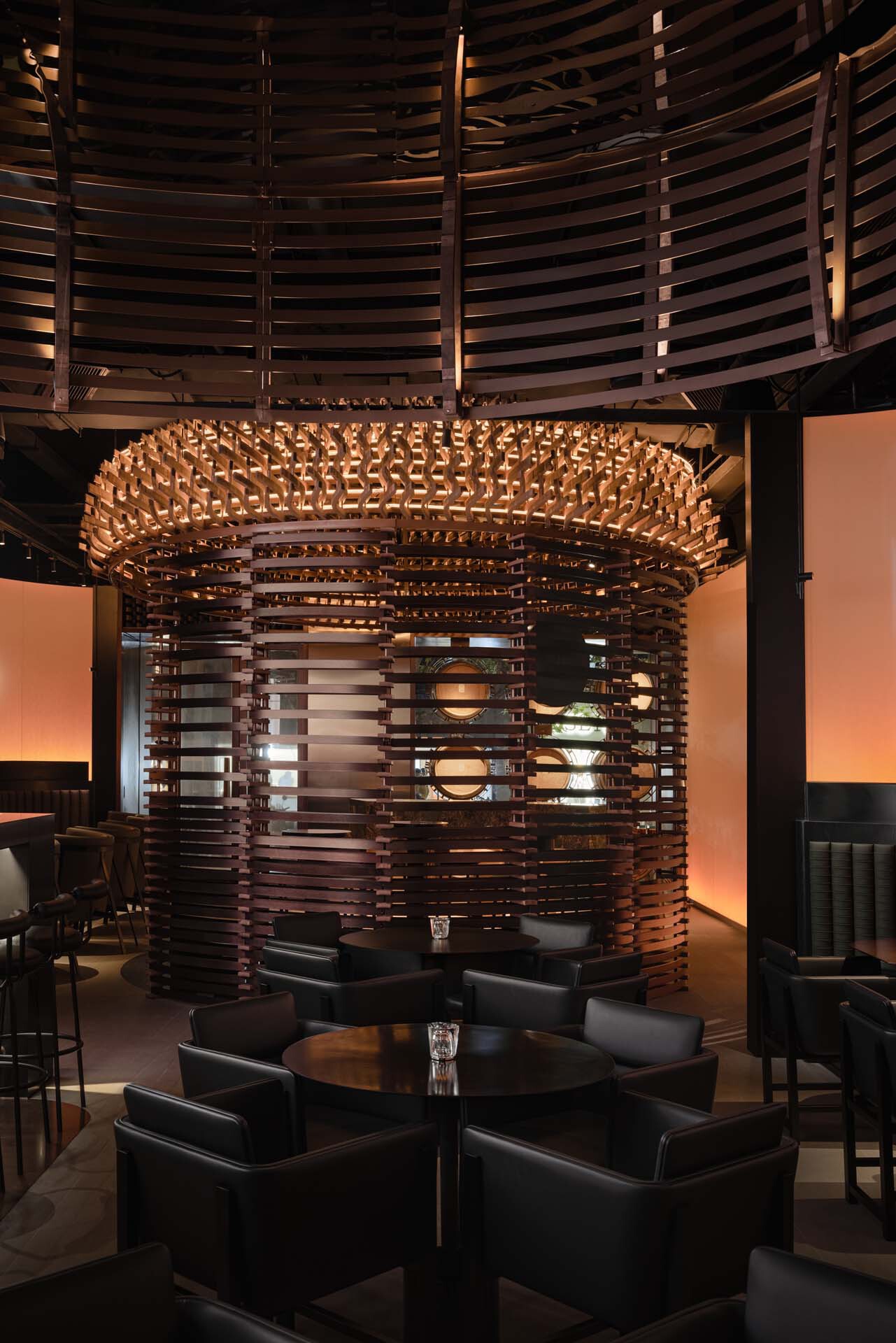 Gallery of Laizhou Bar / RooMoo Design Studio - 4