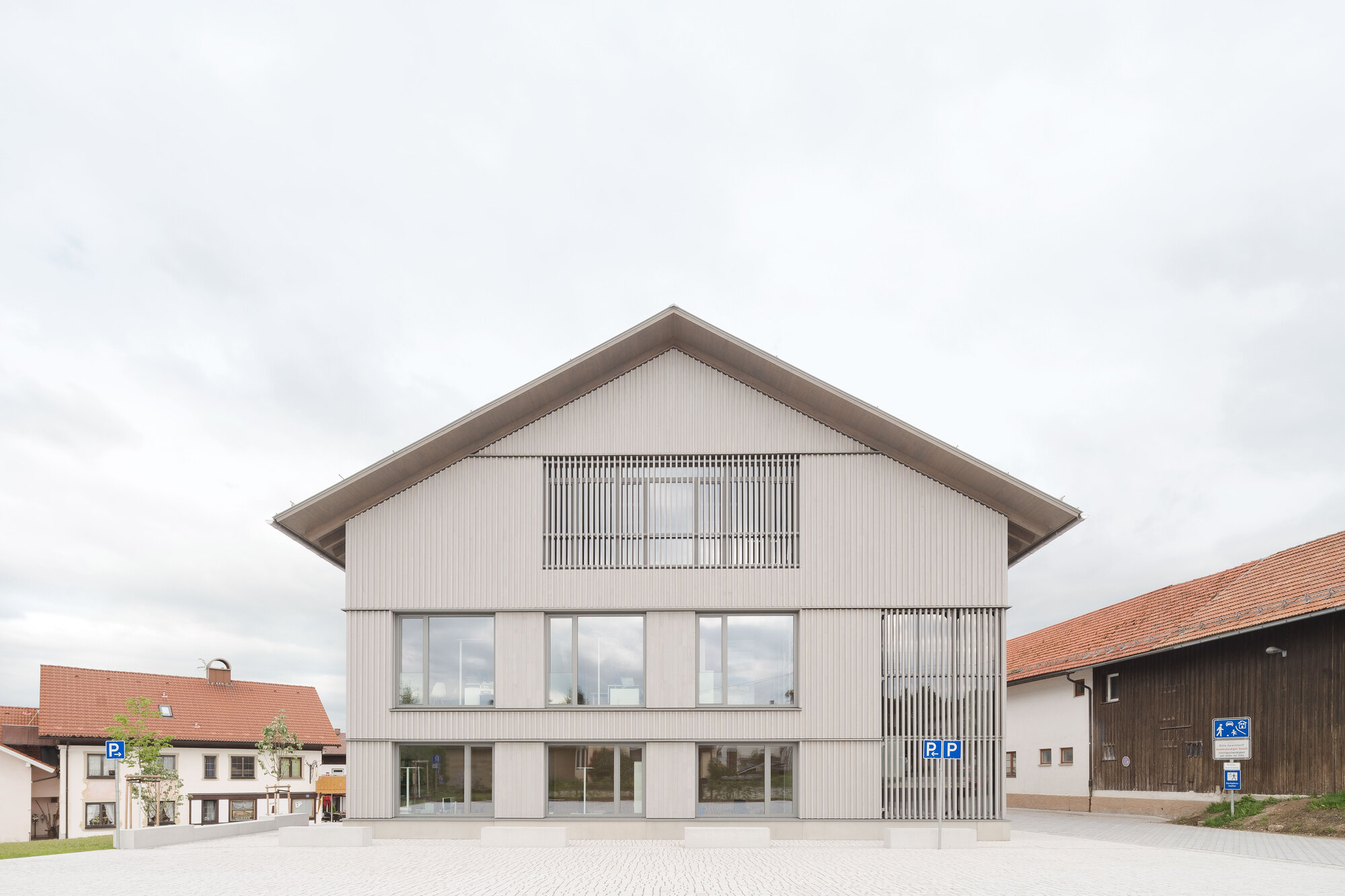 Gallery Of Oy Mittelberg Town Hall Muffler Architekten Partg Mbb 3 Gallery Of Oy Mittelberg Town Hall Muffler Architekten Partg Mbb 3