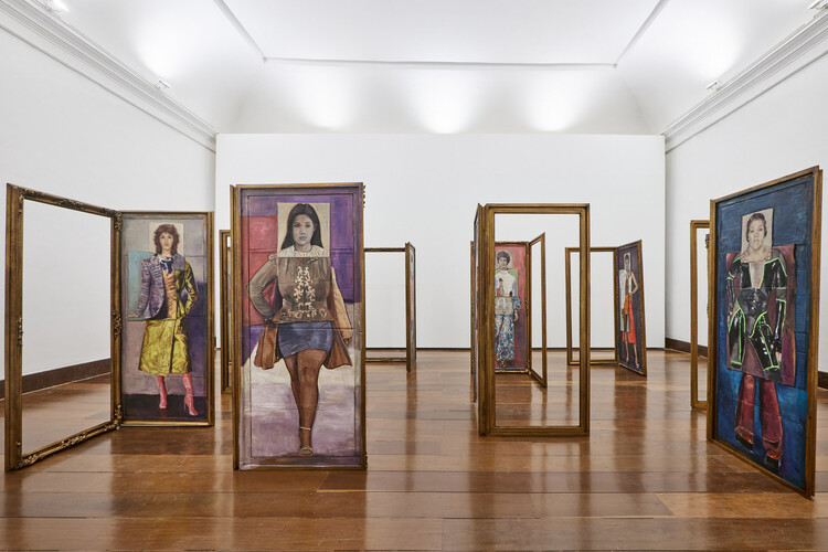 Exposição "Boneca de Papel" - Imagem 1 de 1