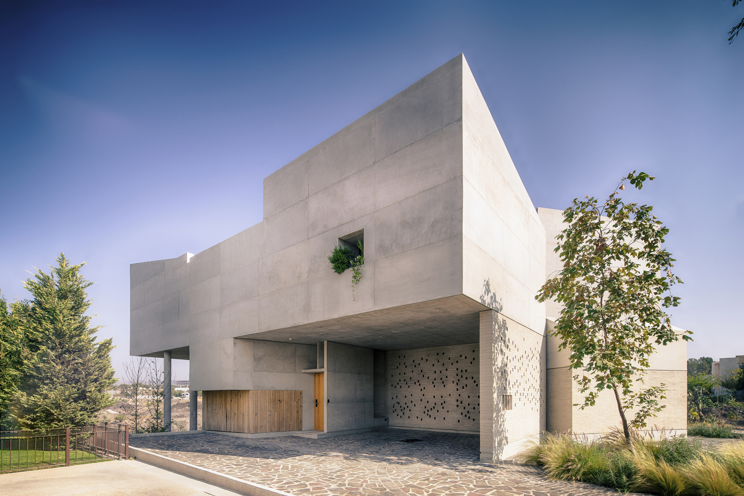 Galería de Sobre la influencia brutalista en la arquitectura ...