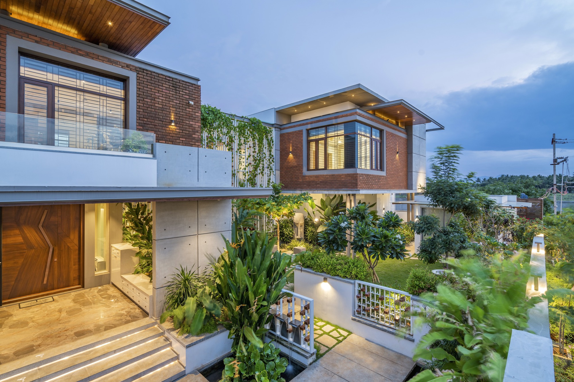 Gallery of The House of Lights / CUBISM Architects 23