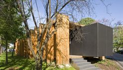 Centipede in the Garden / Guilherme Machado Vaz