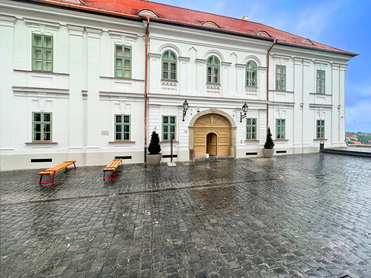 Veszprém Architecture City Guide: Discover the Rich Heritage of One of Hungary's Oldest Cities - Image 8 of 24