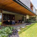 Casa PF / AE Arquitectos - Fotografía exterior, Jardín, Patio interior