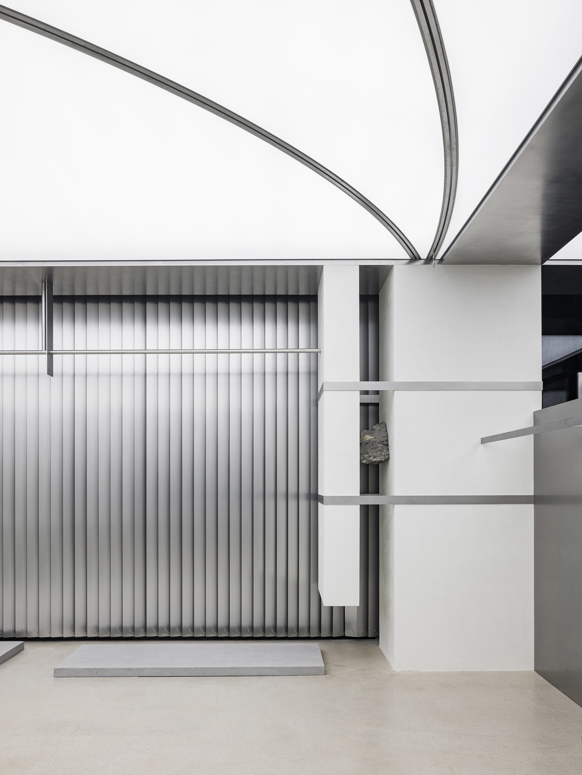 Gallery of OY SEOUL Fashion Store / COV Corp - 18