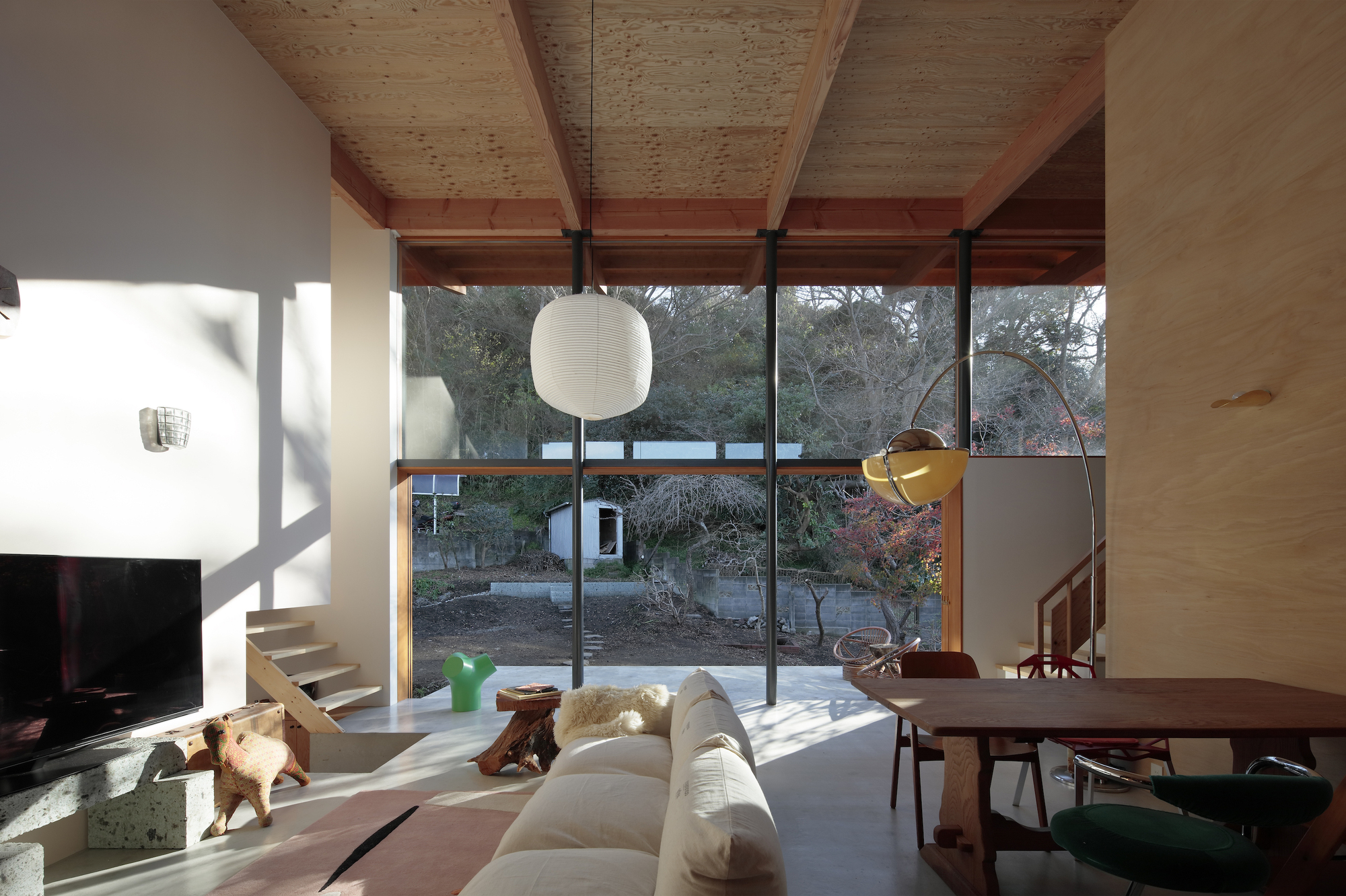 画廊 4.5米高窗，叶山町“舞台” / Takanori Ineyama Architects - 9