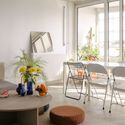Super 18 Apartment  / Hyper + Simon Henry - Interior Photography, Table, Windows, Chair